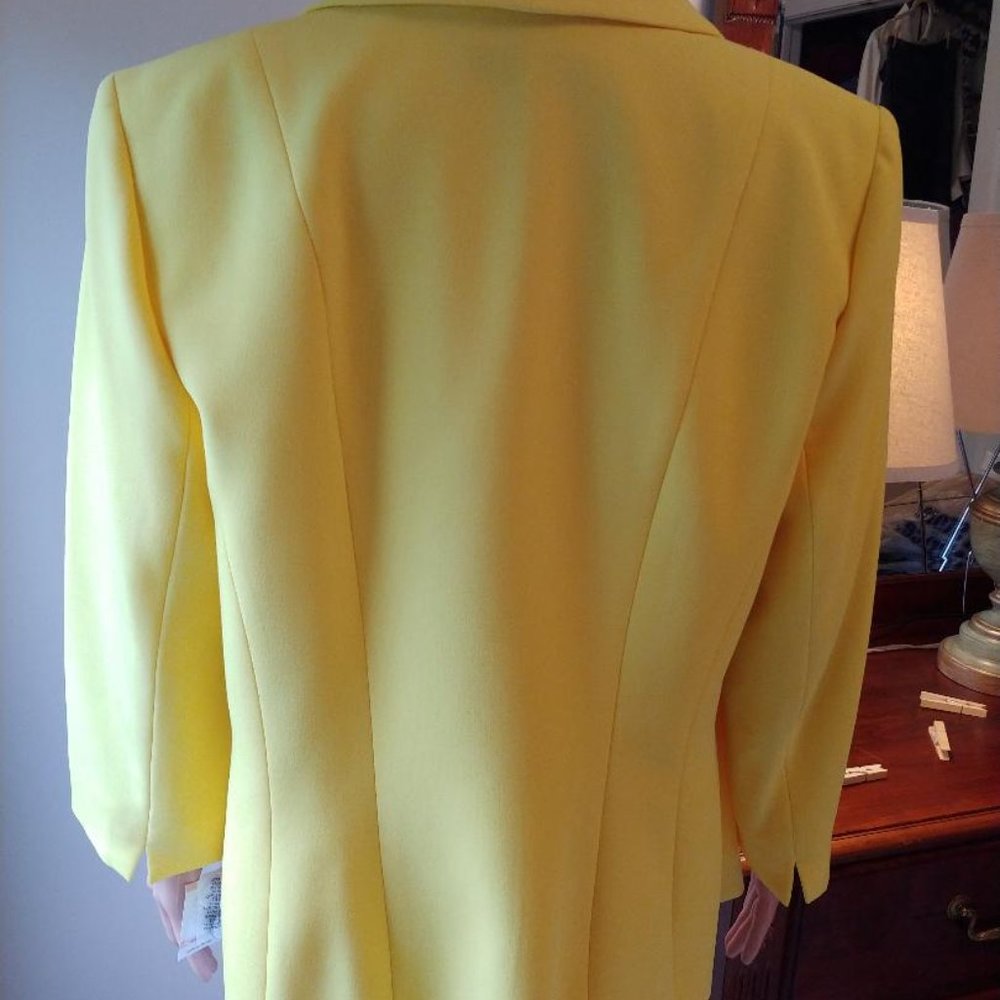 Jacket - Picture 5 of 8